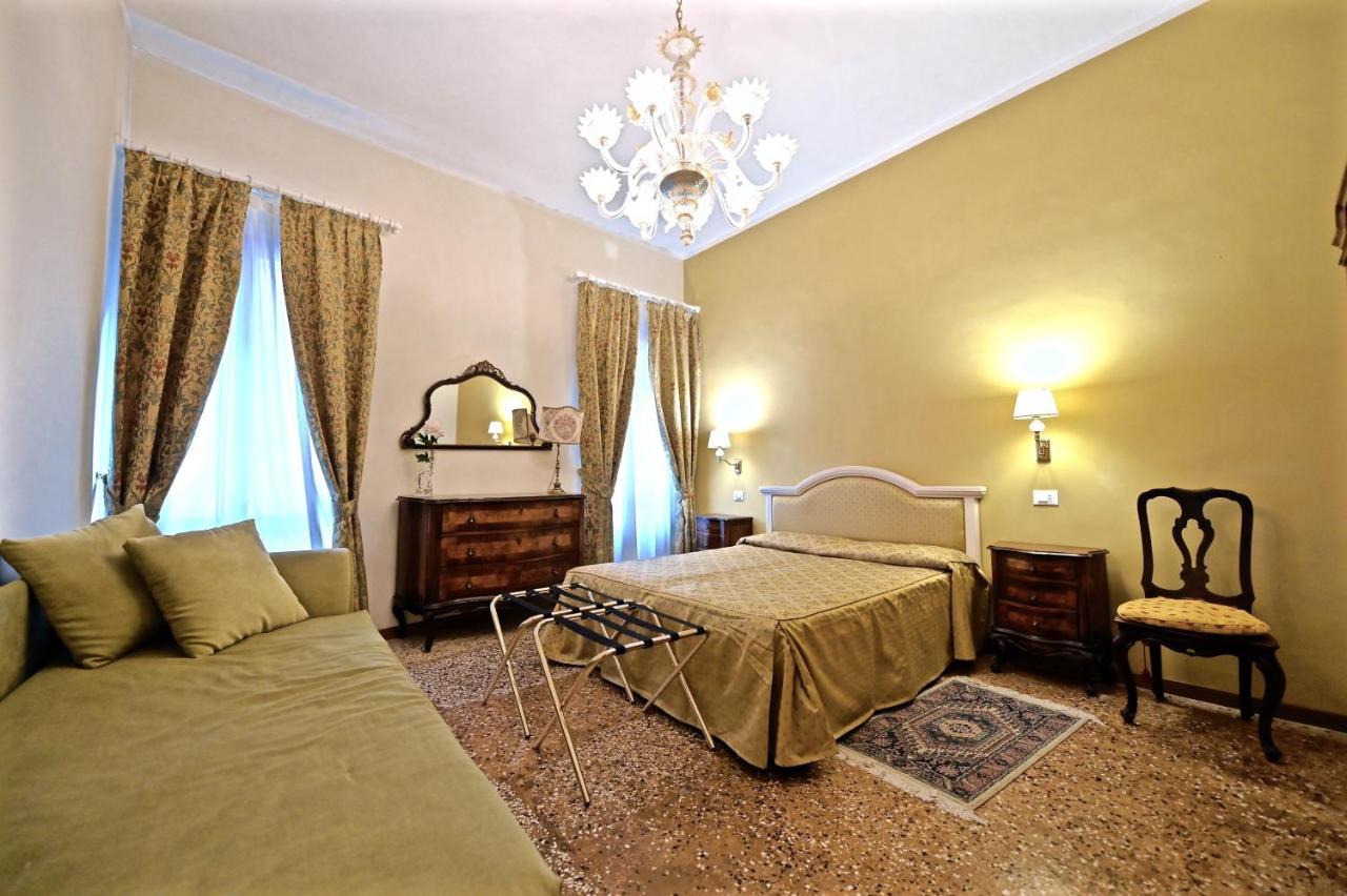 Chandeliers Apartment เวนิส ภายนอก รูปภาพ