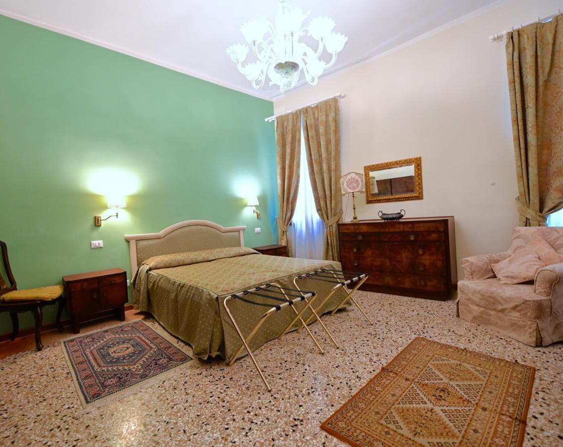 Chandeliers Apartment เวนิส ภายนอก รูปภาพ