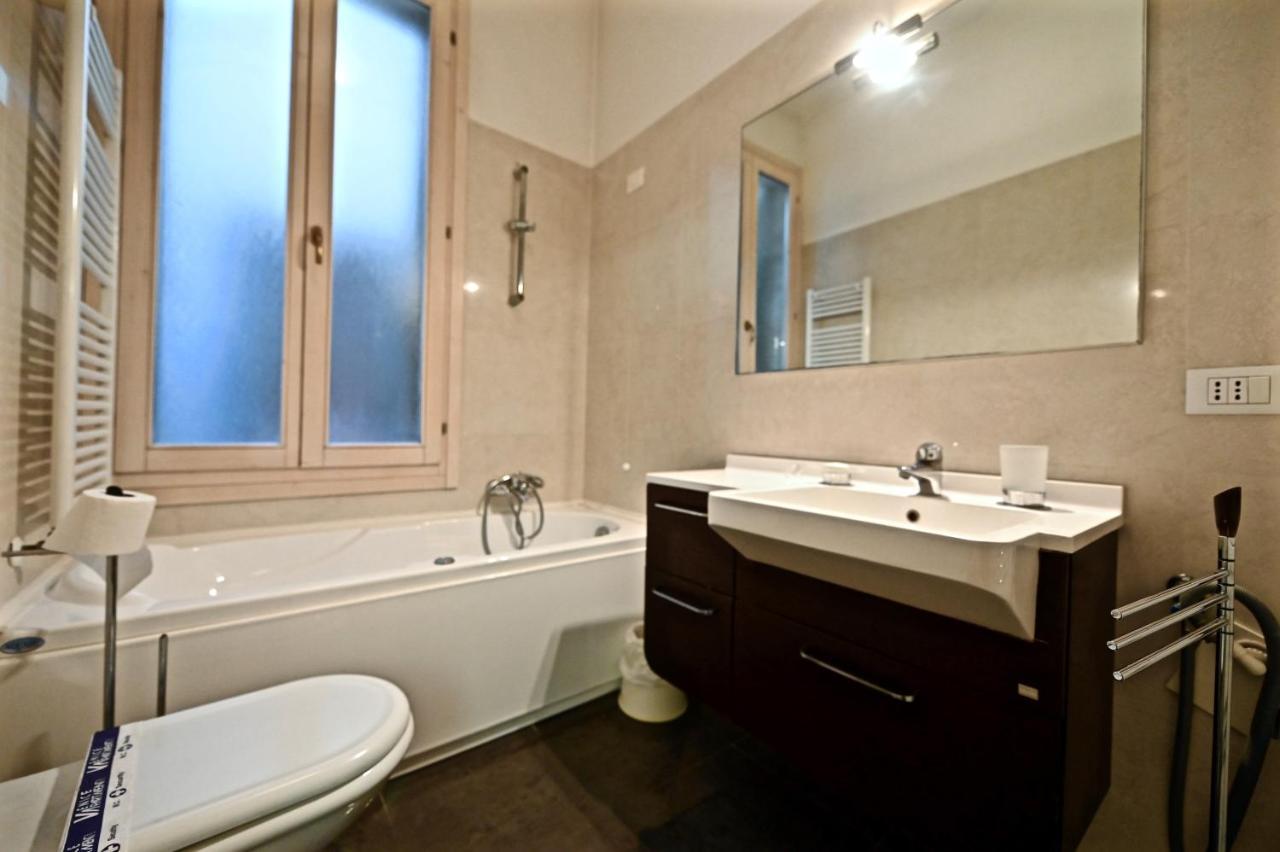 Chandeliers Apartment เวนิส ภายนอก รูปภาพ