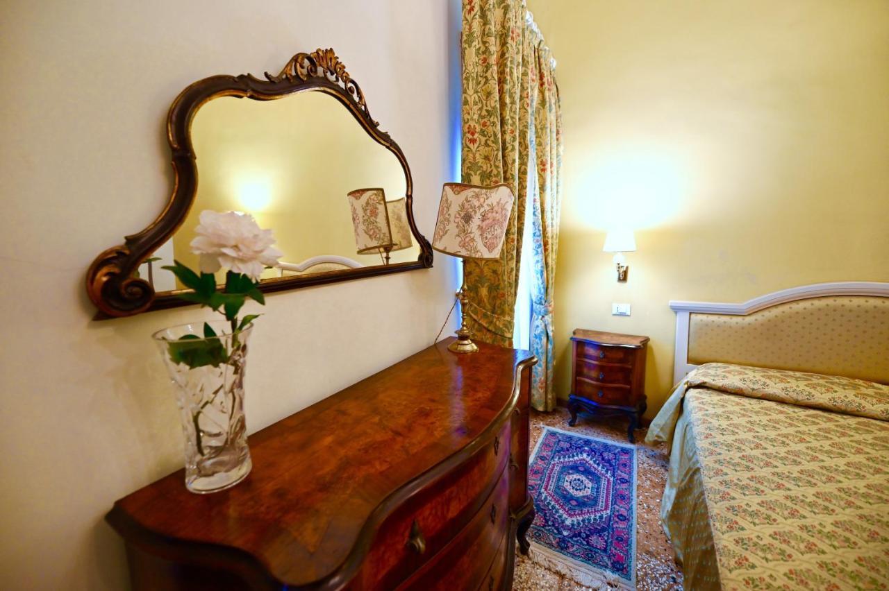 Chandeliers Apartment เวนิส ภายนอก รูปภาพ